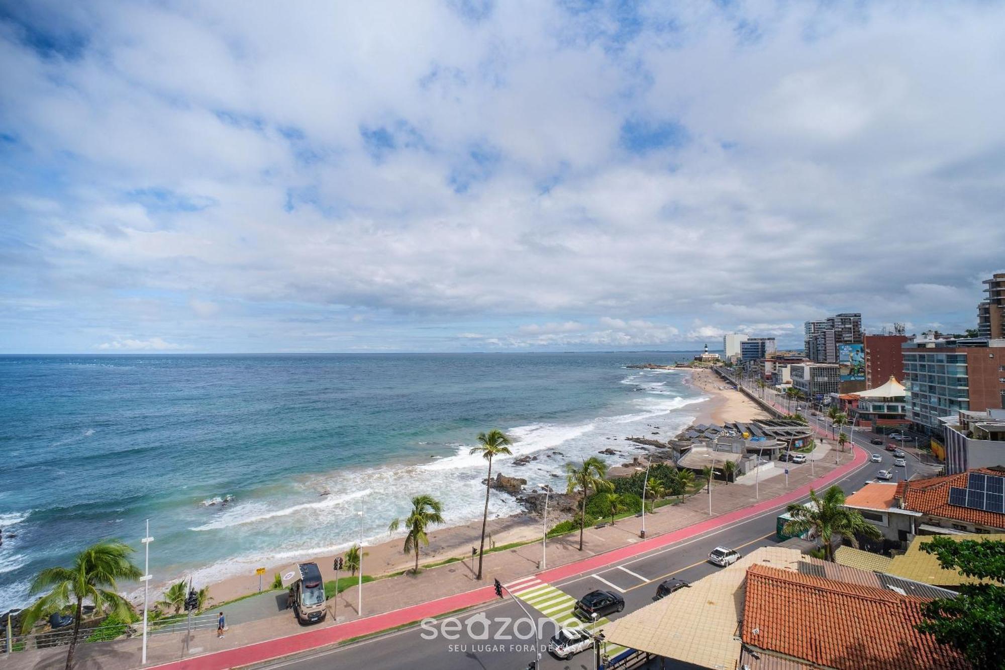Apartment Predio Beira-mar Com Piscina Na Barra Em Ssa - Spb