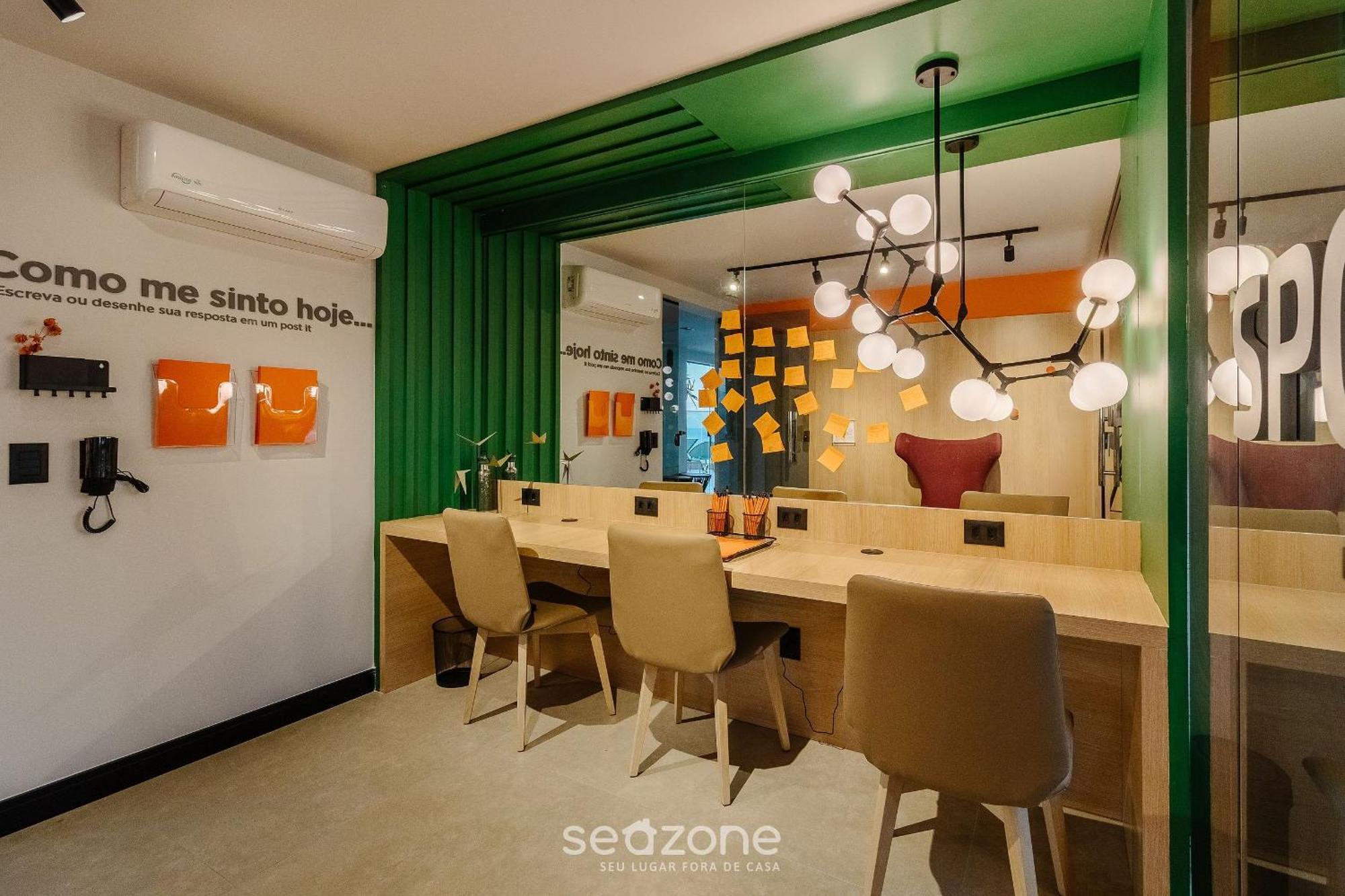 Apartamento Predio Beira-mar Com Piscina Na Barra Em Ssa - Spb *